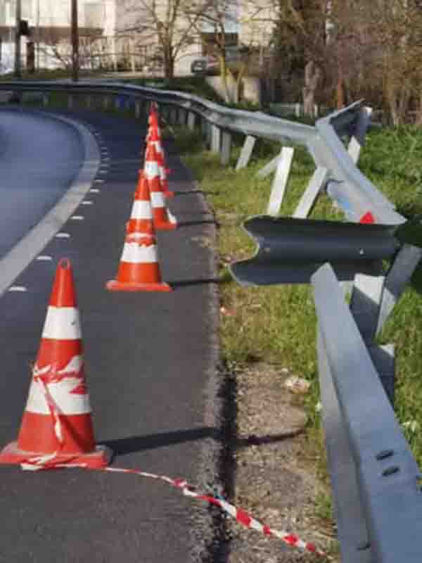 Επικίνδυνες σπασμένες μπάρες