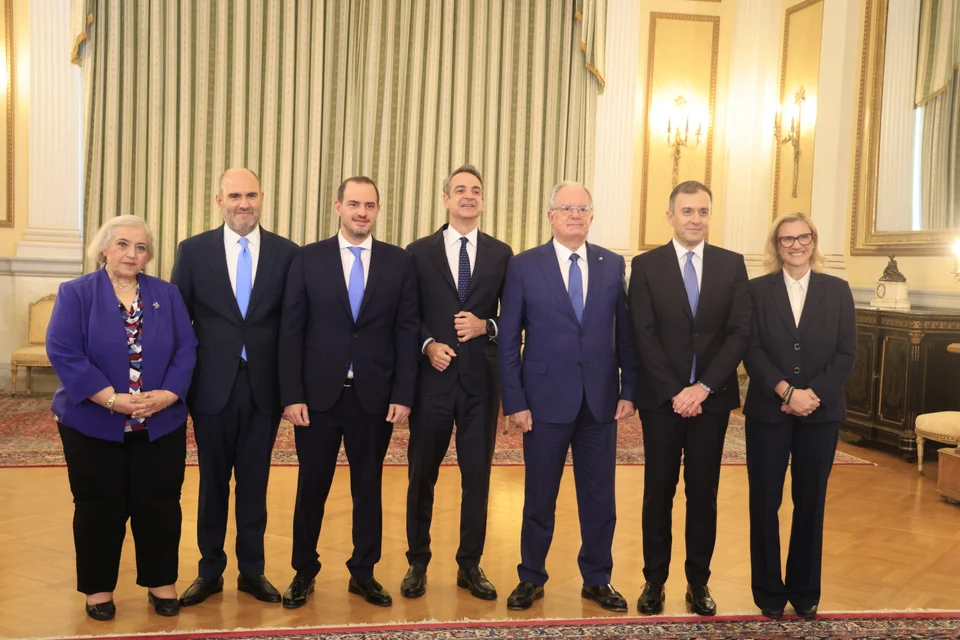 Ορκίστηκαν τα νέα μέλη της Kυβέρνησης στο Προεδρικό Μέγαρο