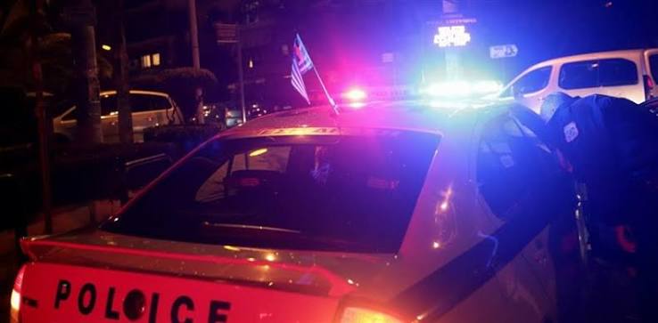 ΤΡΟΜΟΣ ΣΤΑ ΛΑΔΑΔΙΚΑ: Ένοπλος πυροβόλησε έξω από κλαμπ