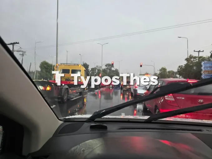 Καραμπόλα έξι οχημάτων κοντά στο αεροδρόμιο «Μακεδονία»